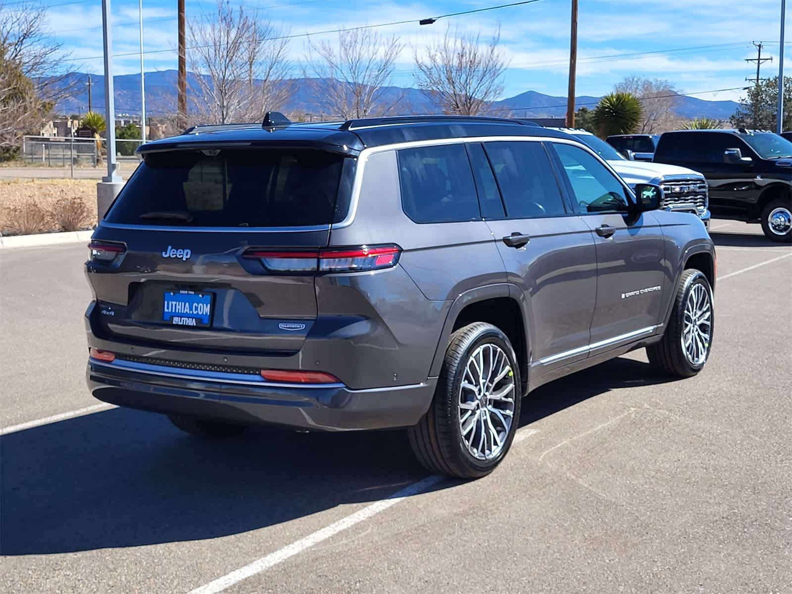 Thumbnail: 2026 Jeep Grand Cherokee L - 4