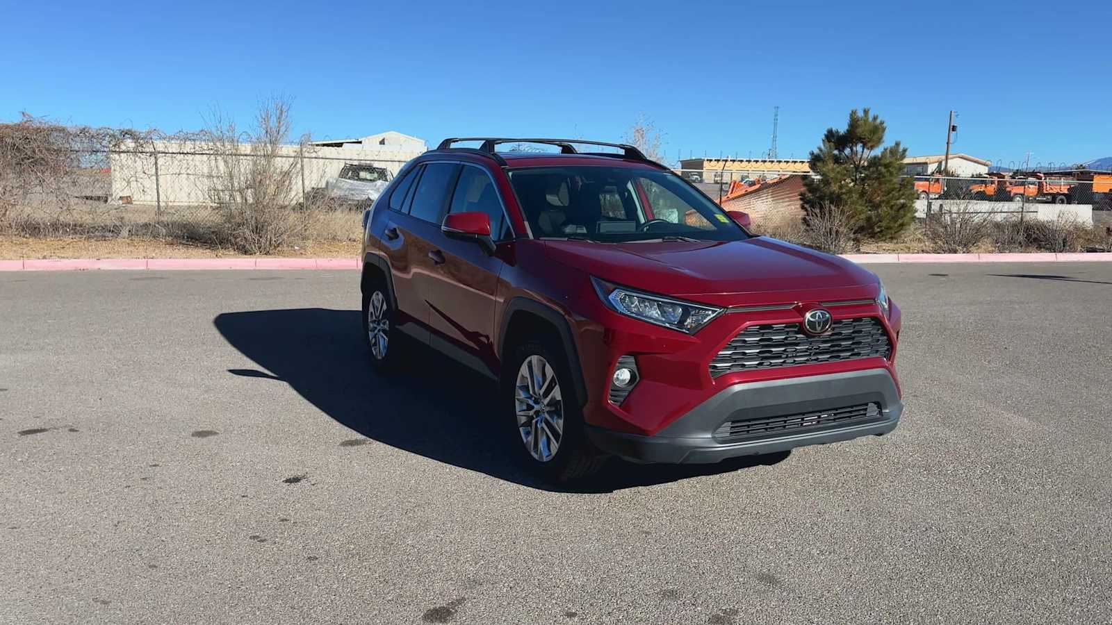 Thumbnail: 2020 Toyota RAV4 - 3
