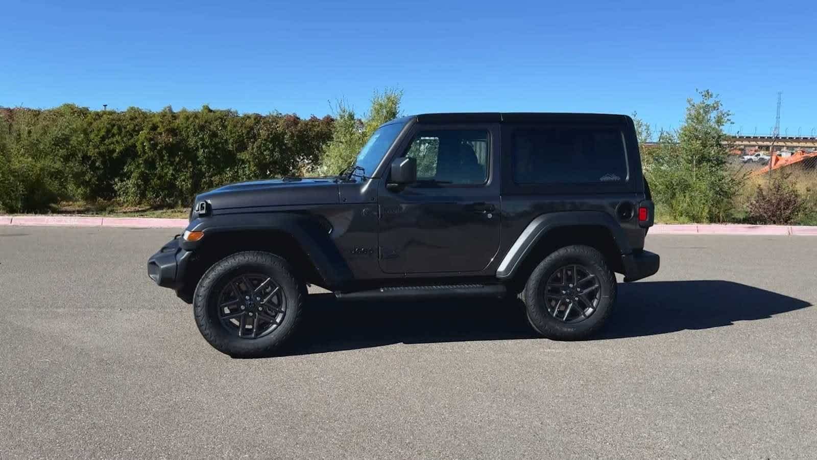Thumbnail: 2024 Jeep Wrangler - 7