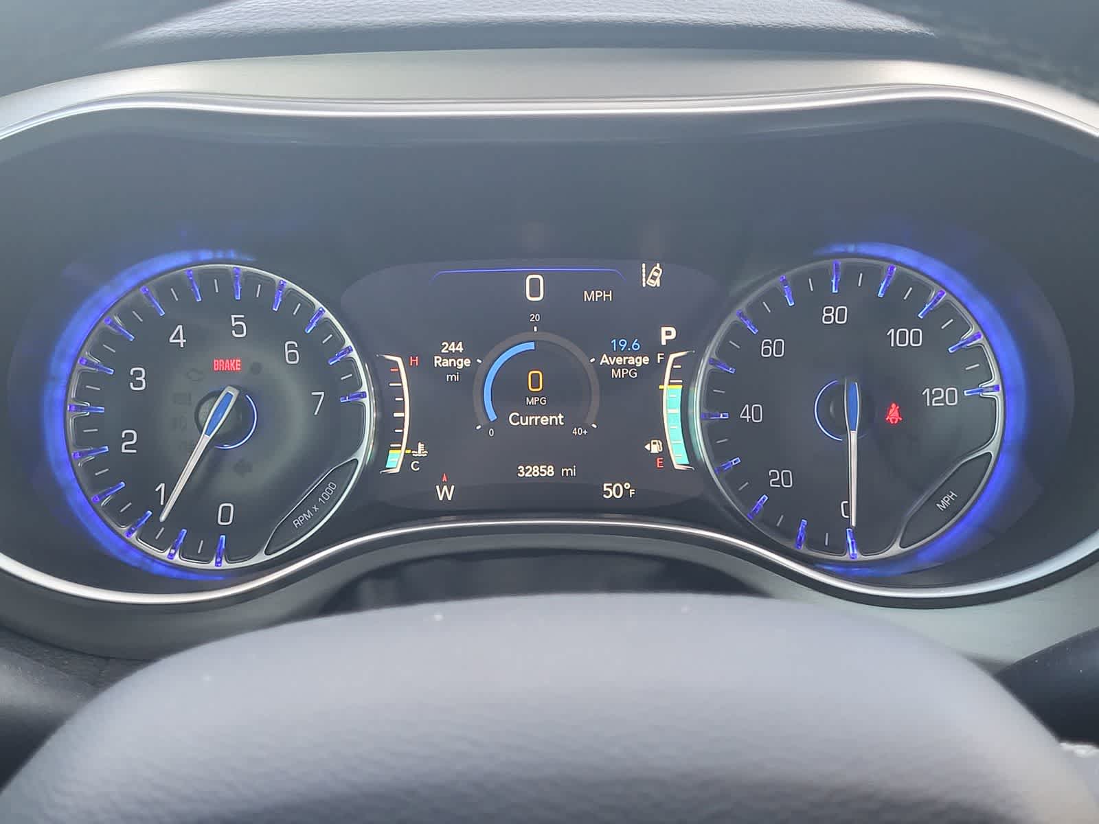 Thumbnail: 2023 Chrysler Pacifica - 16