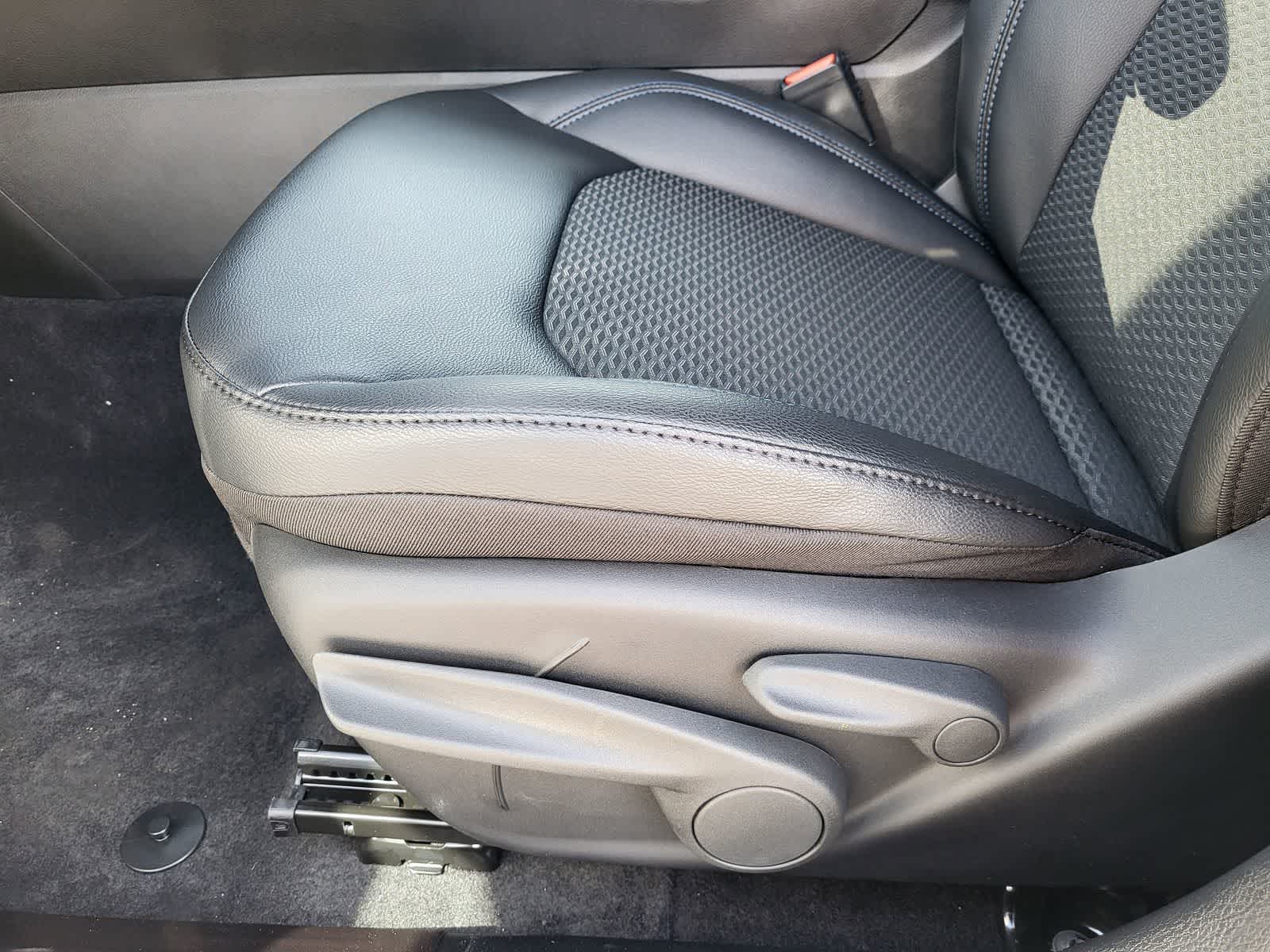 Thumbnail: 2026 Jeep Compass - 17