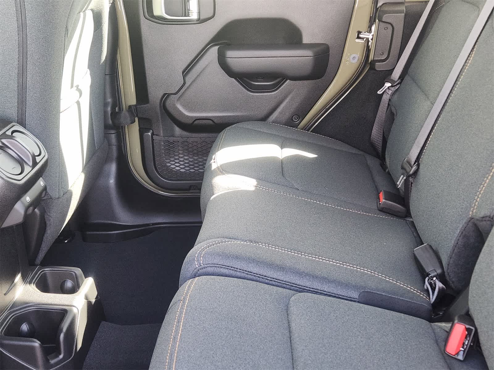 Thumbnail: 2025 Jeep Wrangler - 25