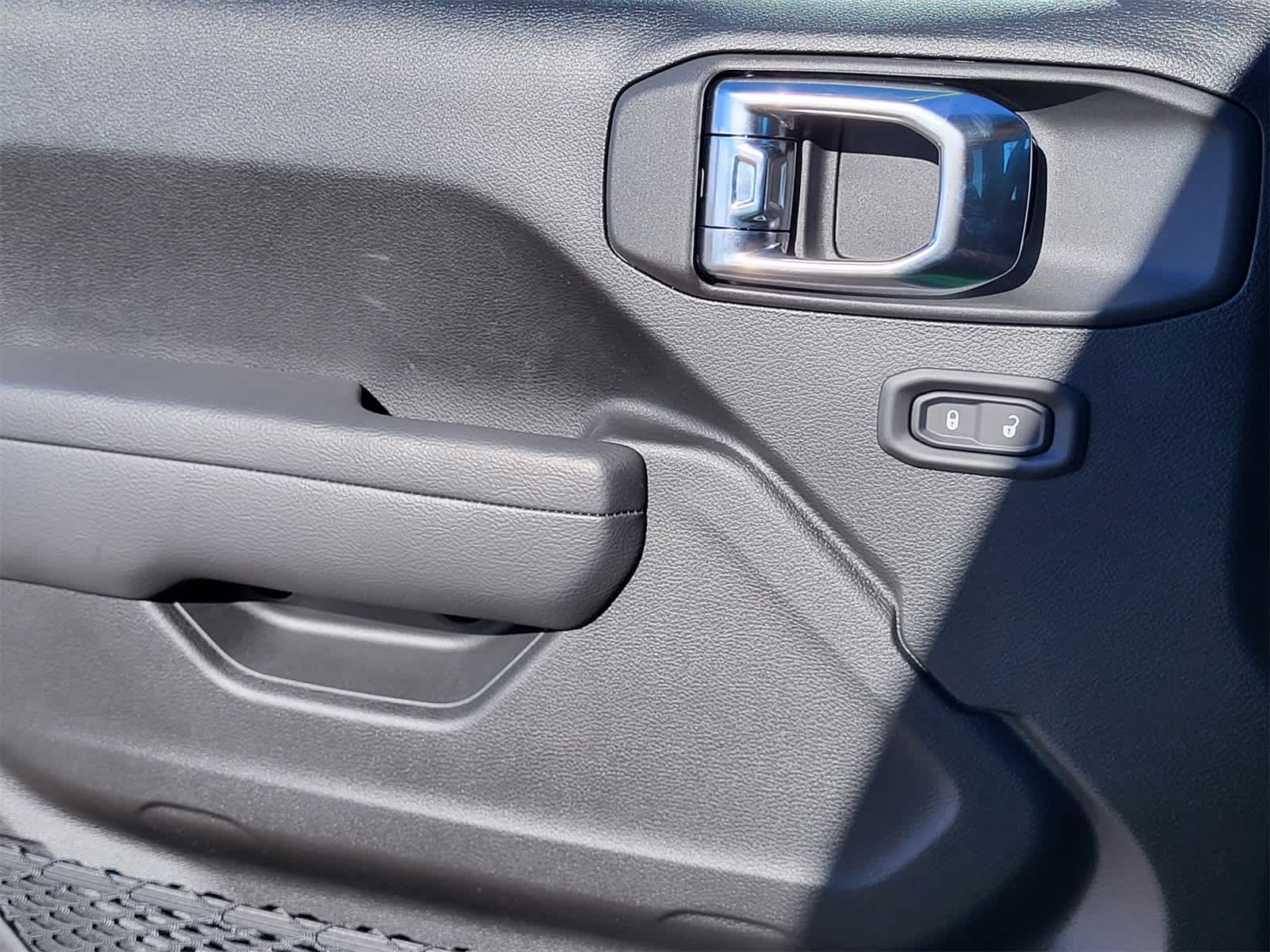 Thumbnail: 2026 Jeep Wrangler - 15