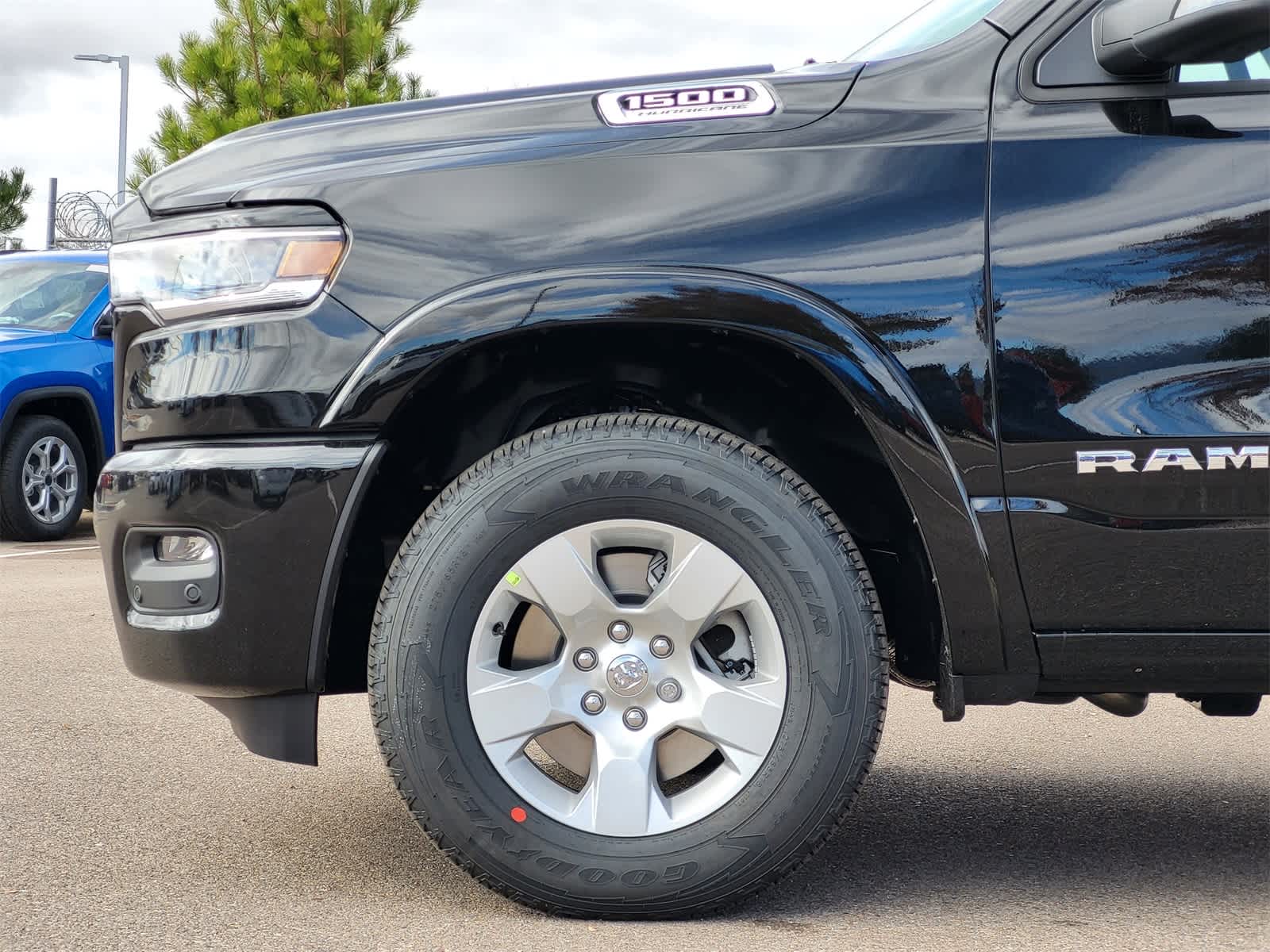 Thumbnail: 2026 RAM 1500 - 6