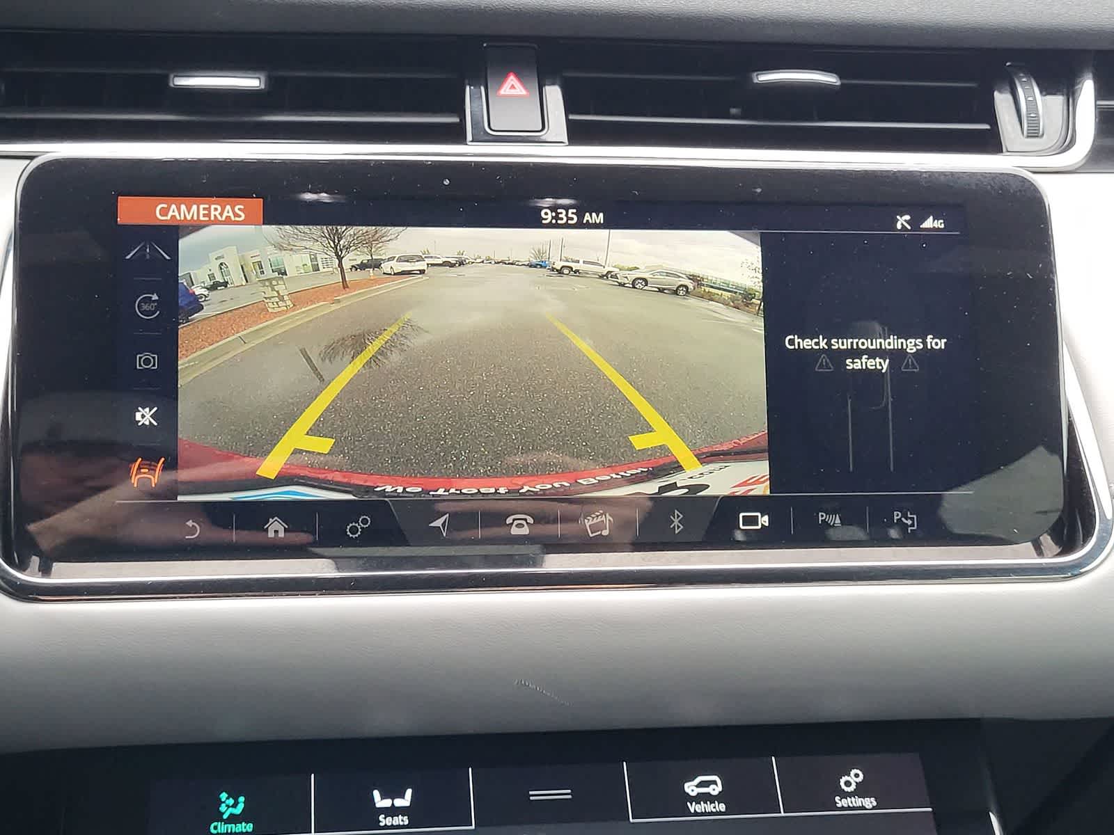 Thumbnail: 2020 Land Rover Range Rover Evoque - 22