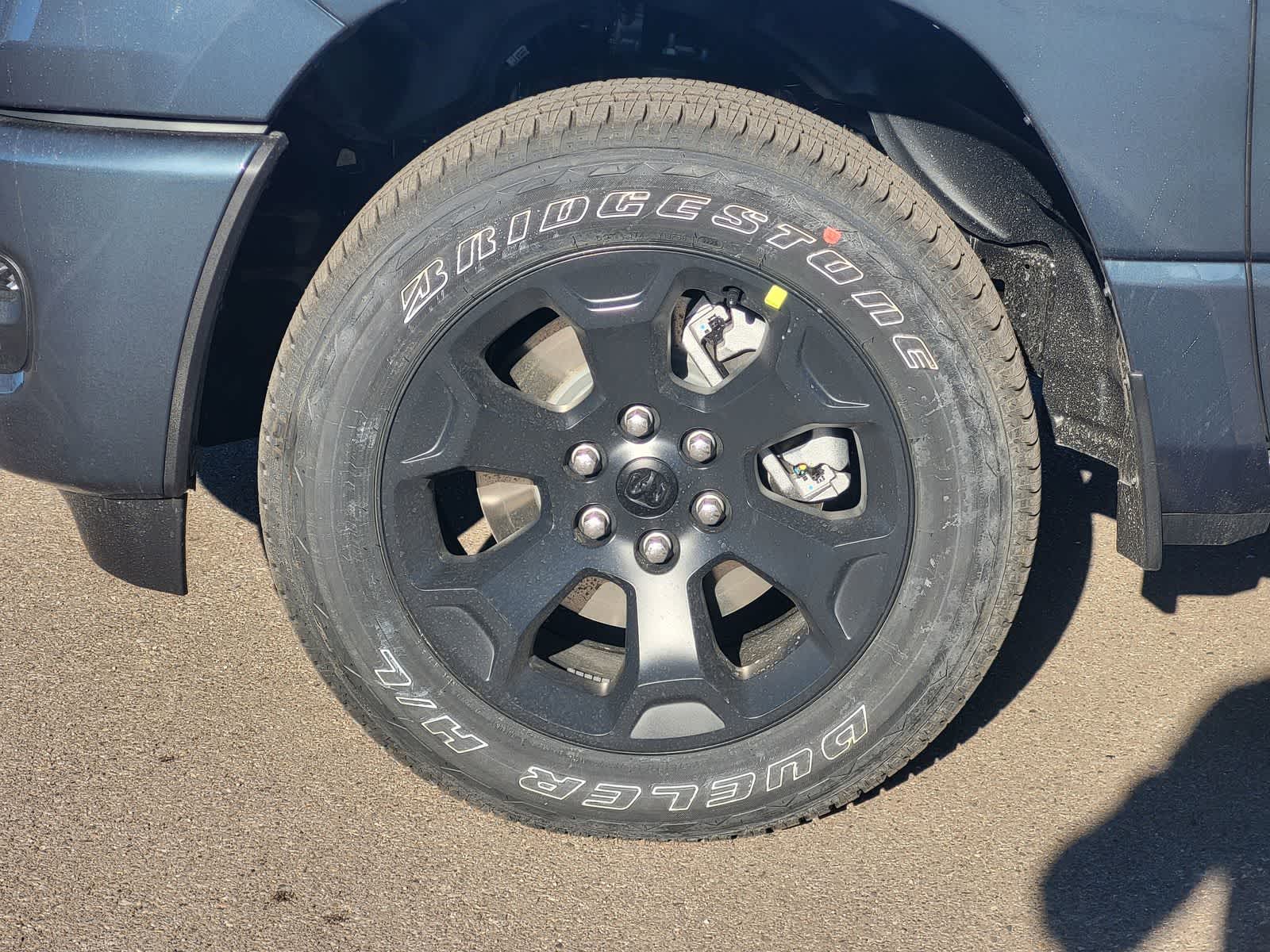 Thumbnail: 2026 RAM 1500 - 8