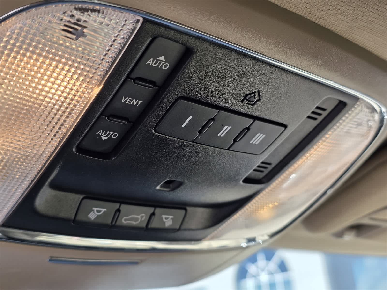 Thumbnail: 2021 Jeep Grand Cherokee - 25