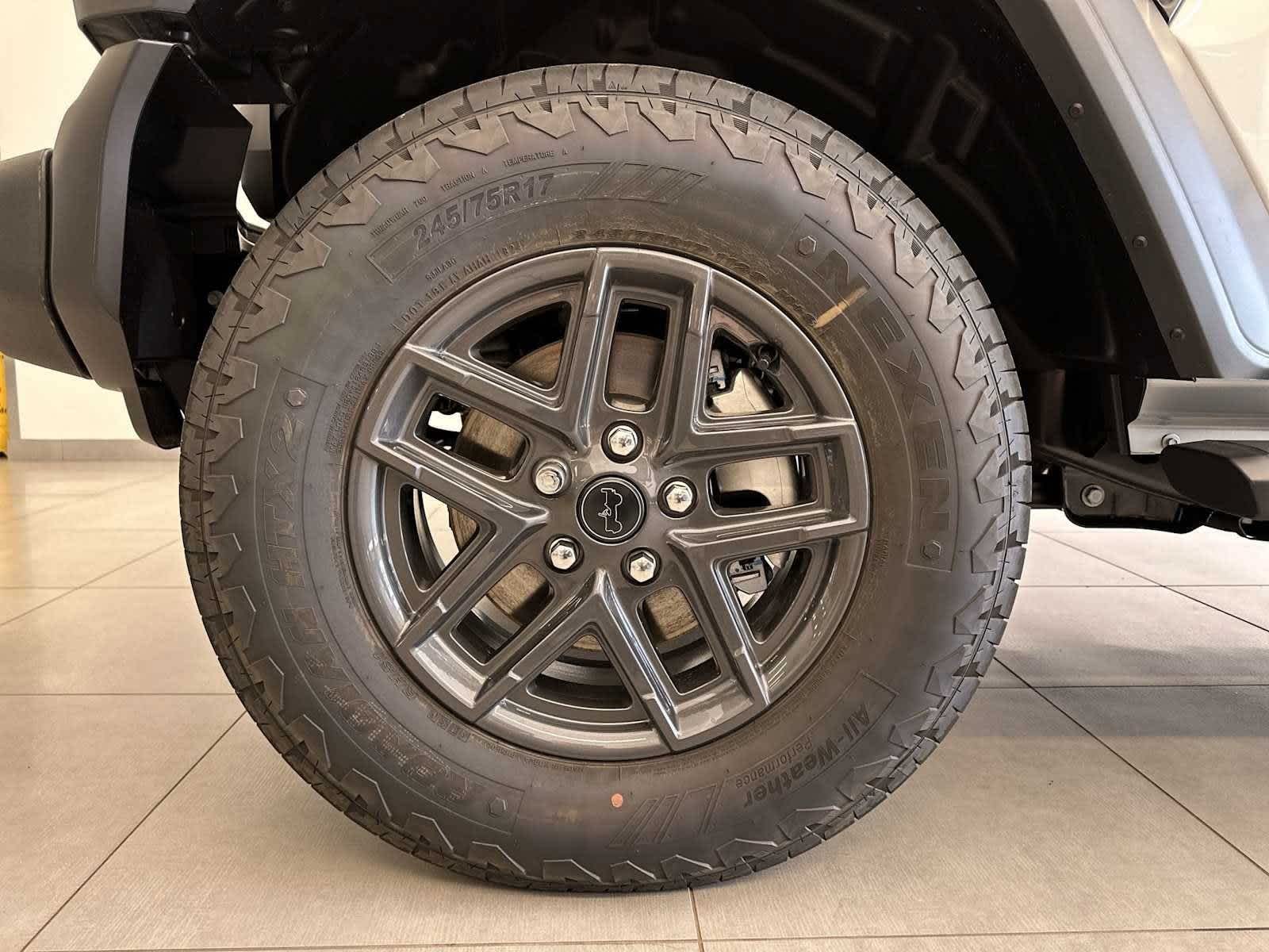 Thumbnail: 2024 Jeep Wrangler - 18