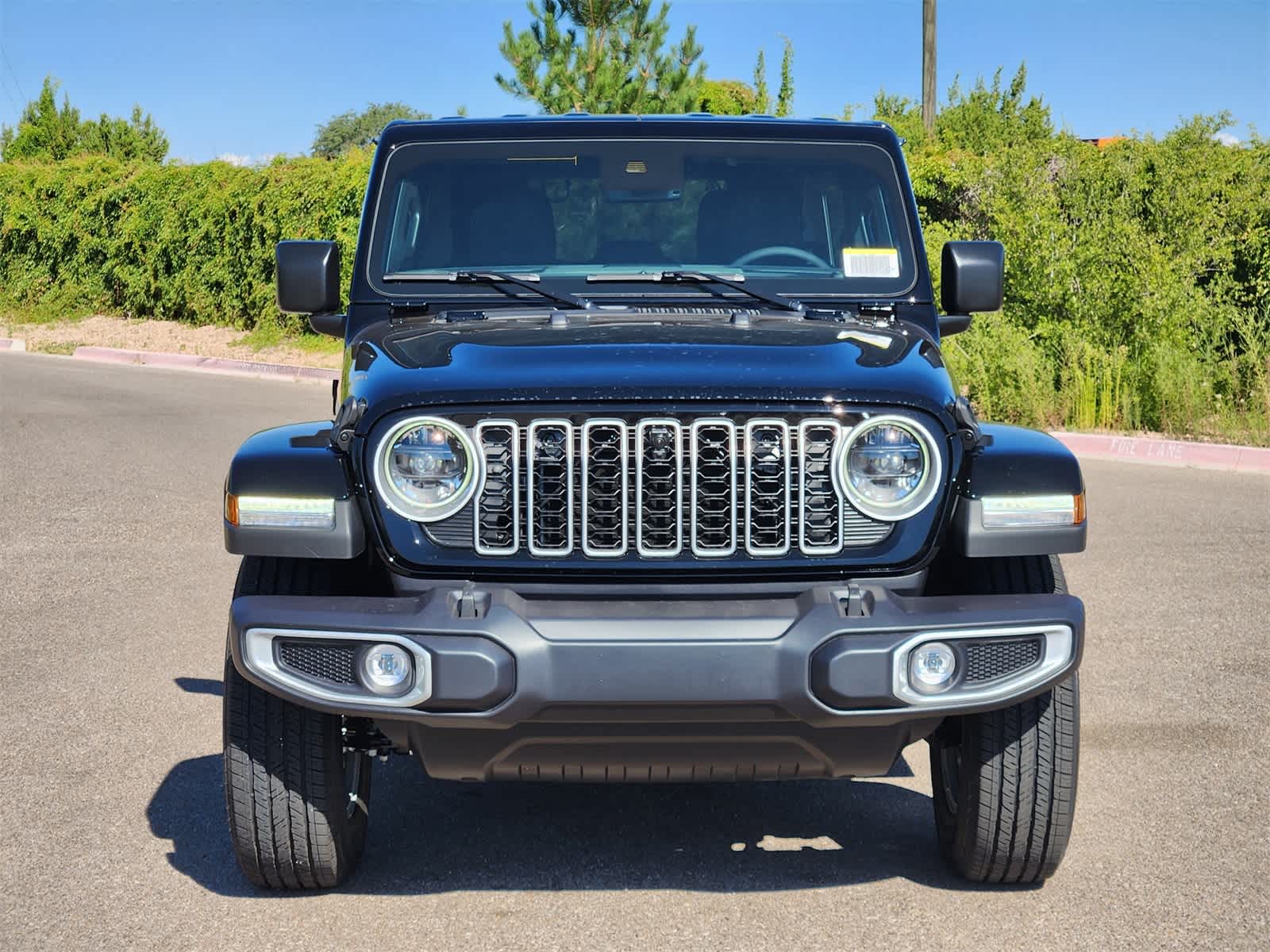 2025 Jeep Wrangler Sahara photo 2