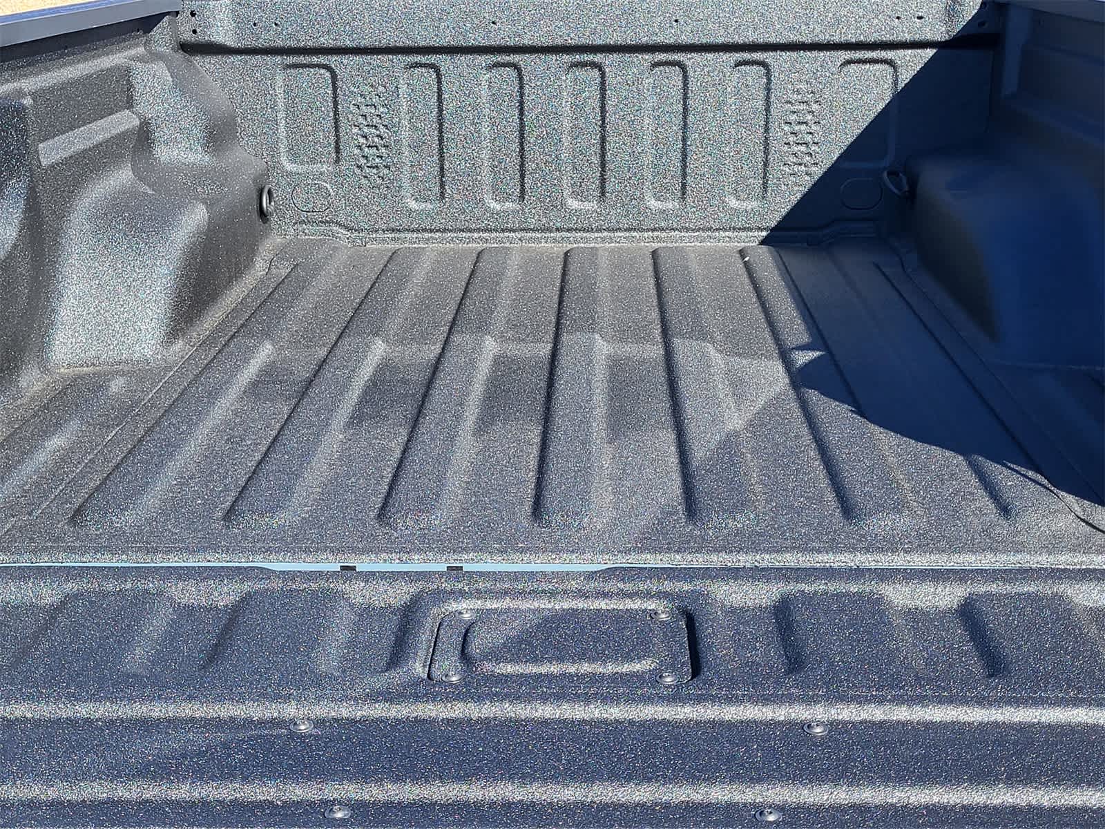 Thumbnail: 2025 Jeep Gladiator - 22