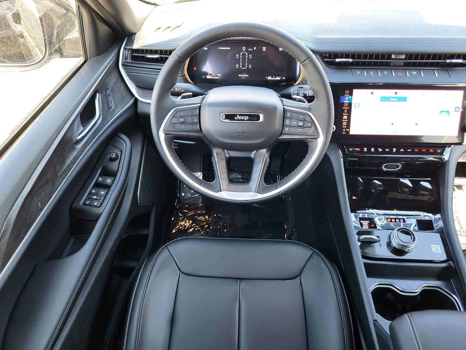 Thumbnail: 2026 Jeep Grand Cherokee L - 21