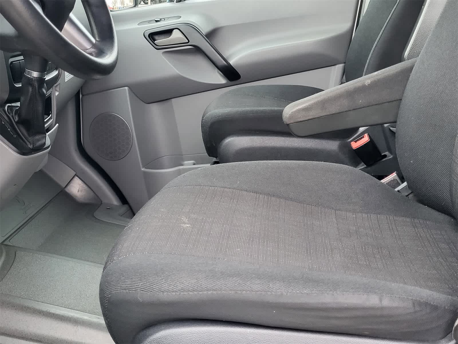 Thumbnail: 2015 Mercedes-Benz Sprinter - 26