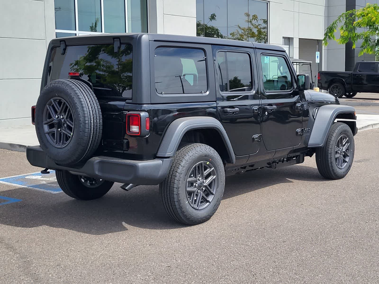 Thumbnail: 2026 Jeep Wrangler - 4