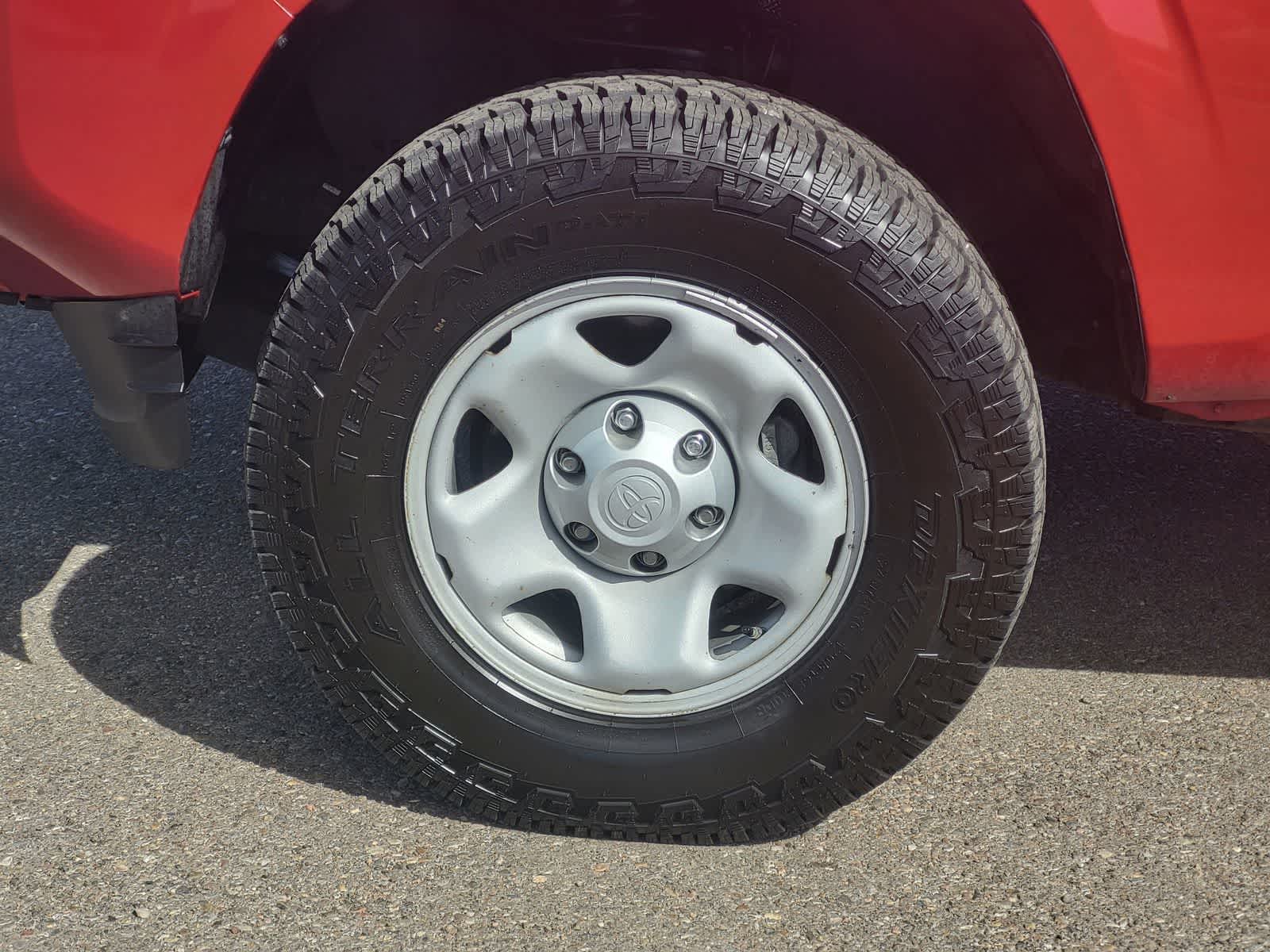 Thumbnail: 2022 Toyota Tacoma - 10