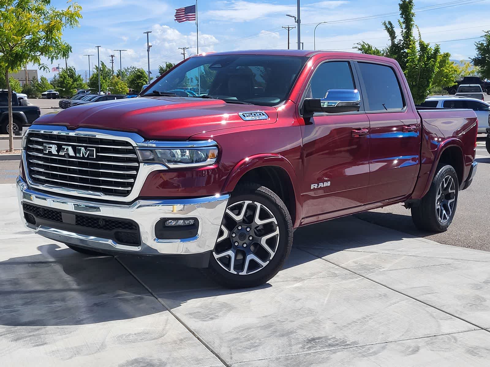 2025 RAM 1500 Laramie 4x4 Crew Cab 5'7's photo