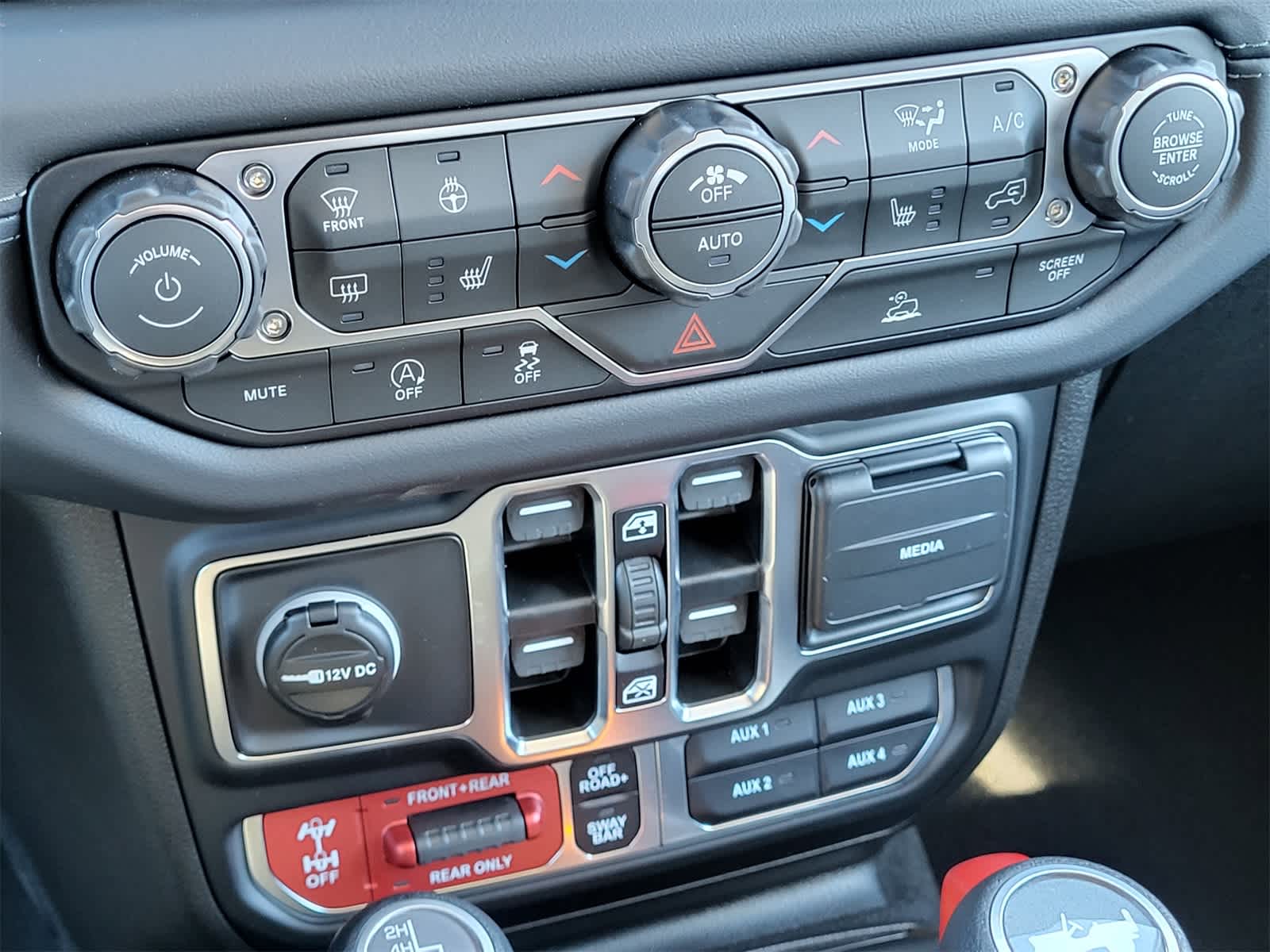 Thumbnail: 2026 Jeep Wrangler - 12