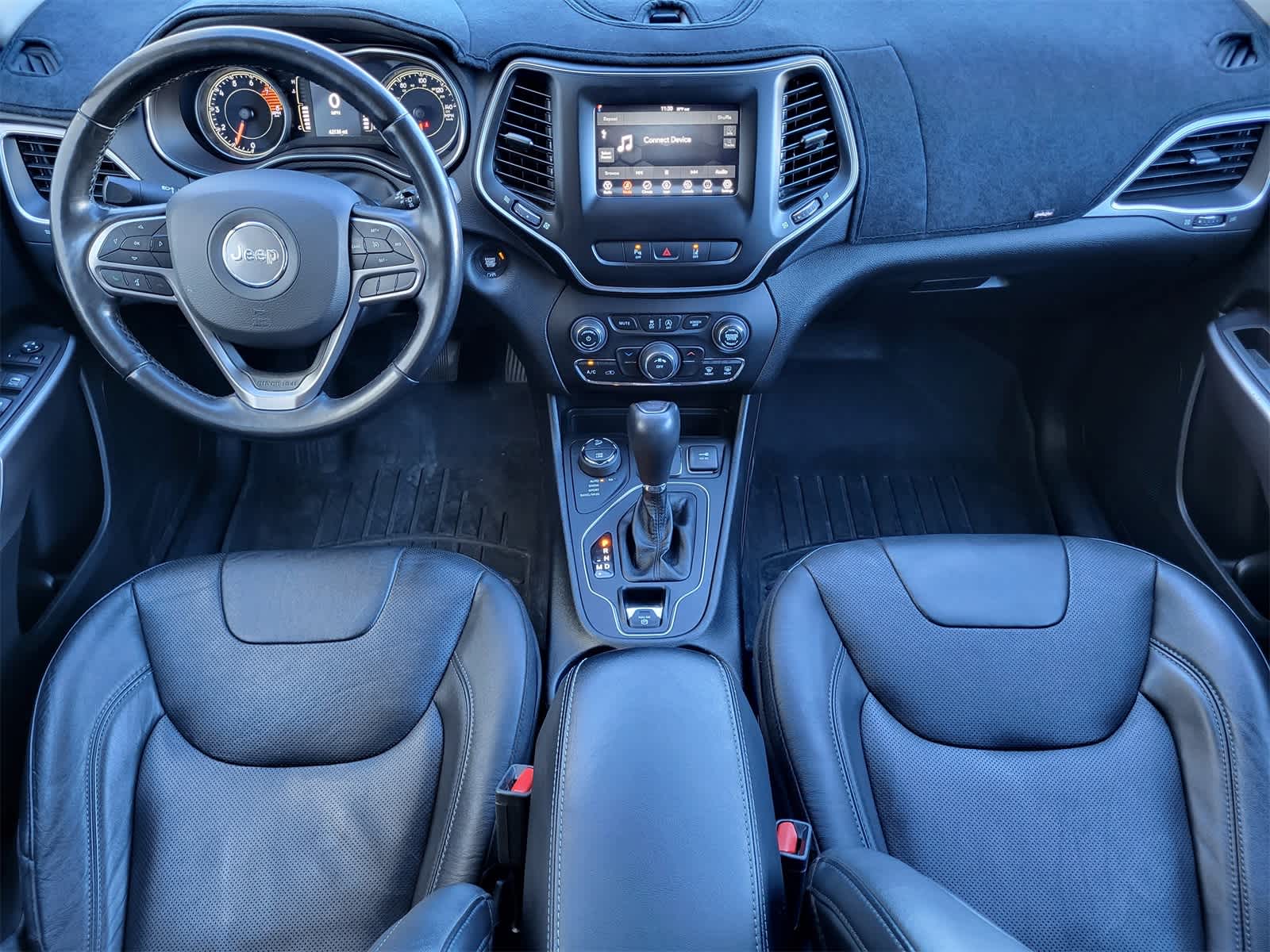 Thumbnail: 2021 Jeep Cherokee - 23