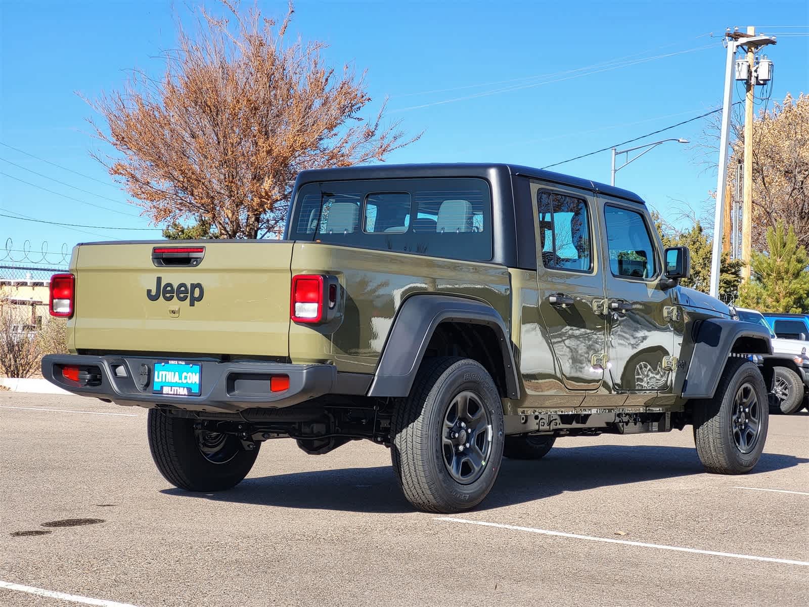 Thumbnail: 2026 Jeep Gladiator - 3
