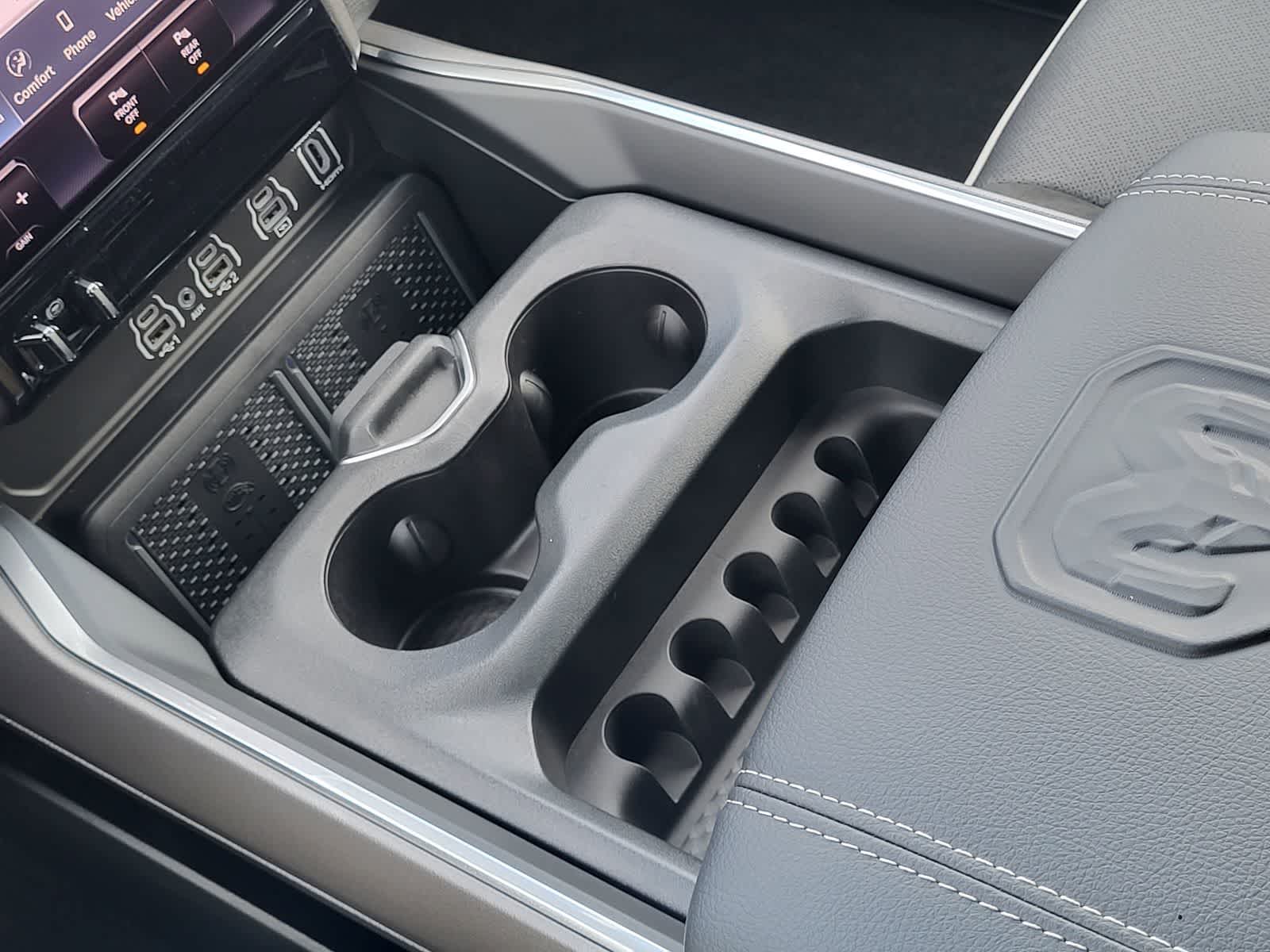 Thumbnail: 2026 RAM 1500 - 13