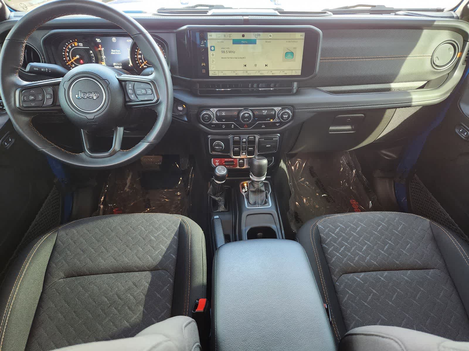 Thumbnail: 2024 Jeep Gladiator - 27