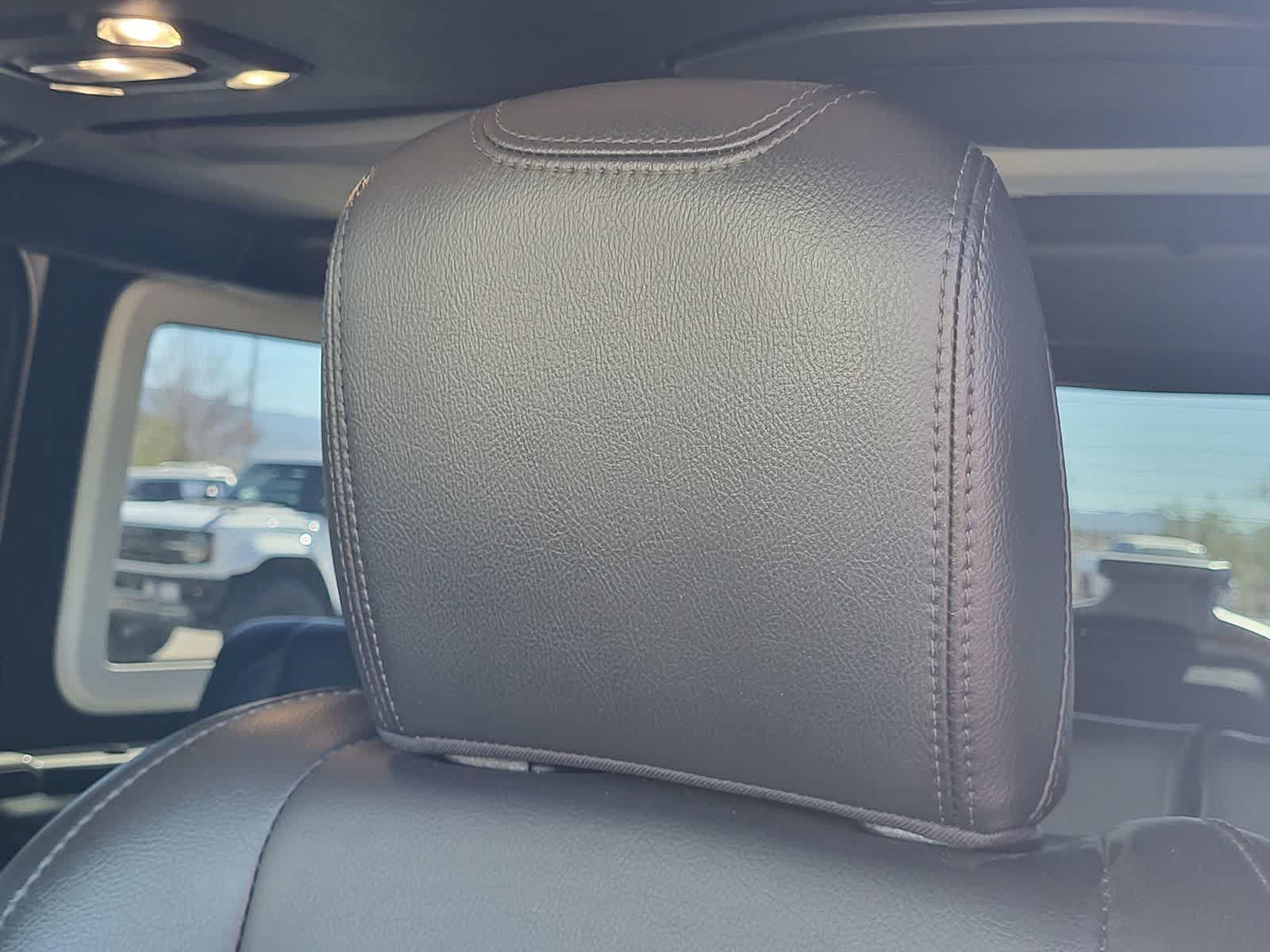 Thumbnail: 2022 Jeep Wrangler - 15