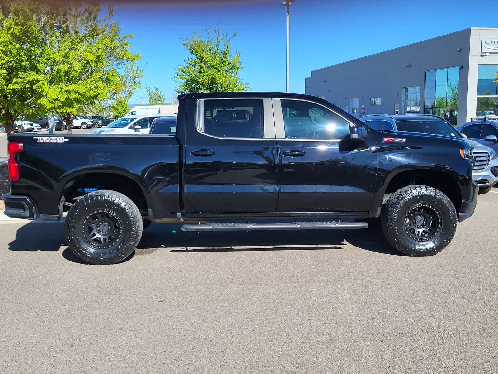 Thumbnail: 2021 Chevrolet Silverado 1500 - 4