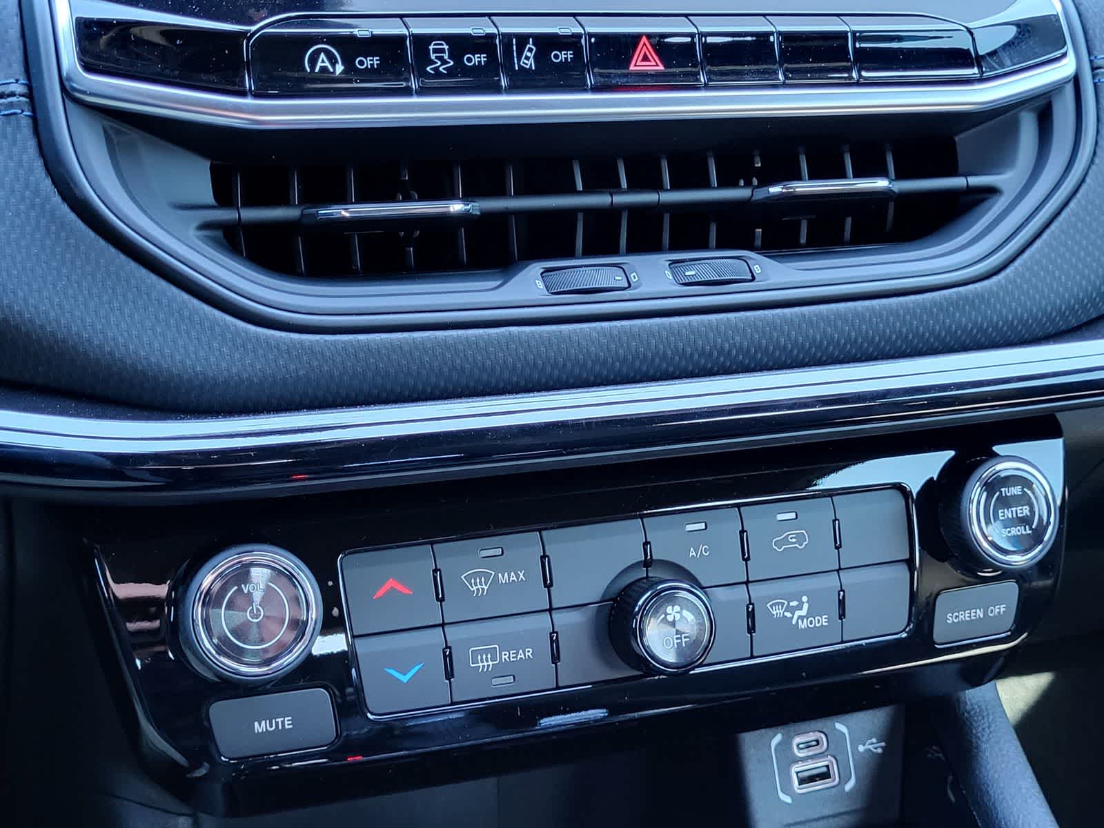 2026 Jeep Compass Altitude - Photo 13