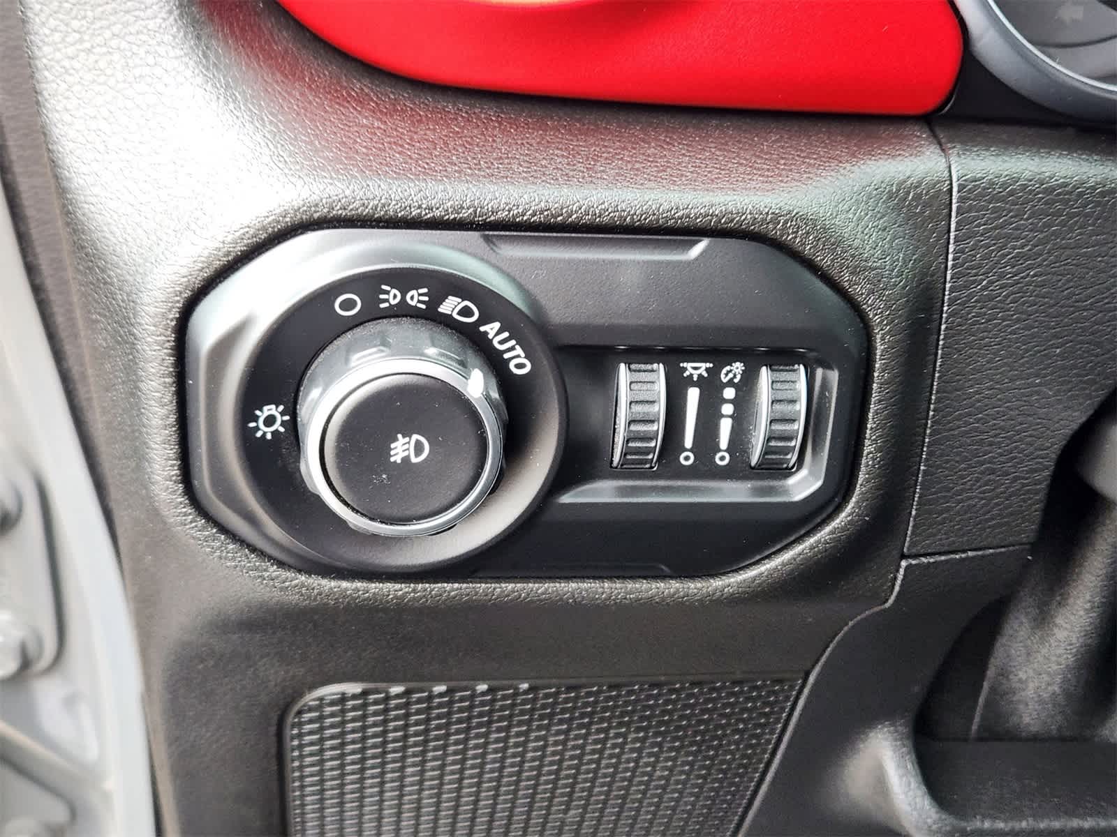 Thumbnail: 2020 Jeep Wrangler - 17