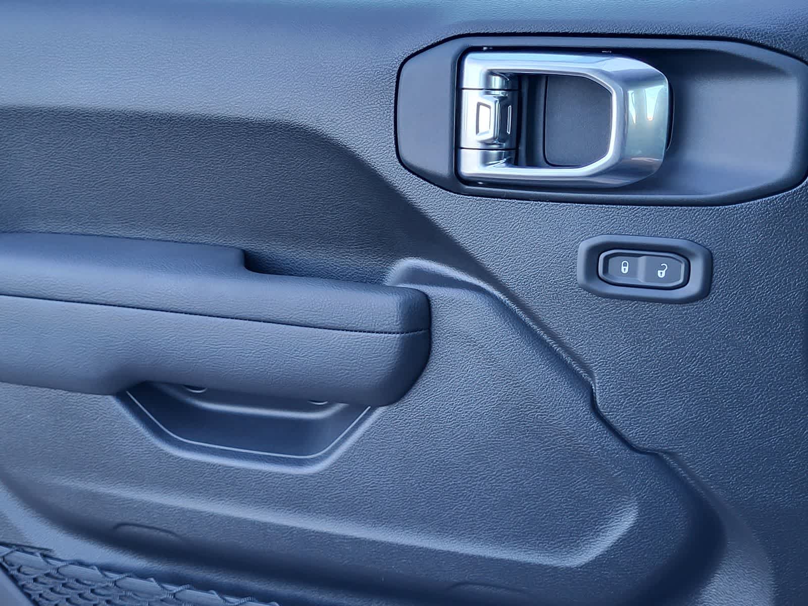 Thumbnail: 2026 Jeep Gladiator - 15