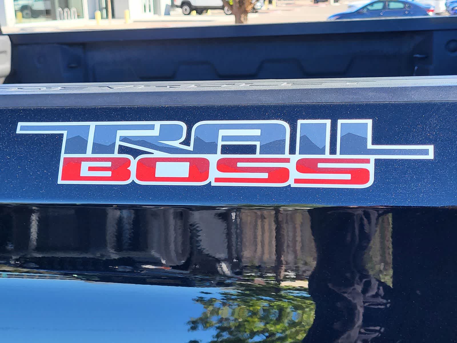 Thumbnail: 2021 Chevrolet Silverado 1500 - 11