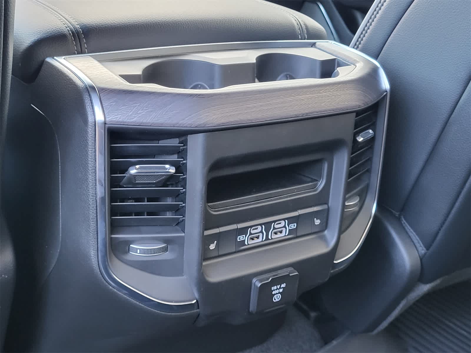 Thumbnail: 2026 RAM 1500 - 19