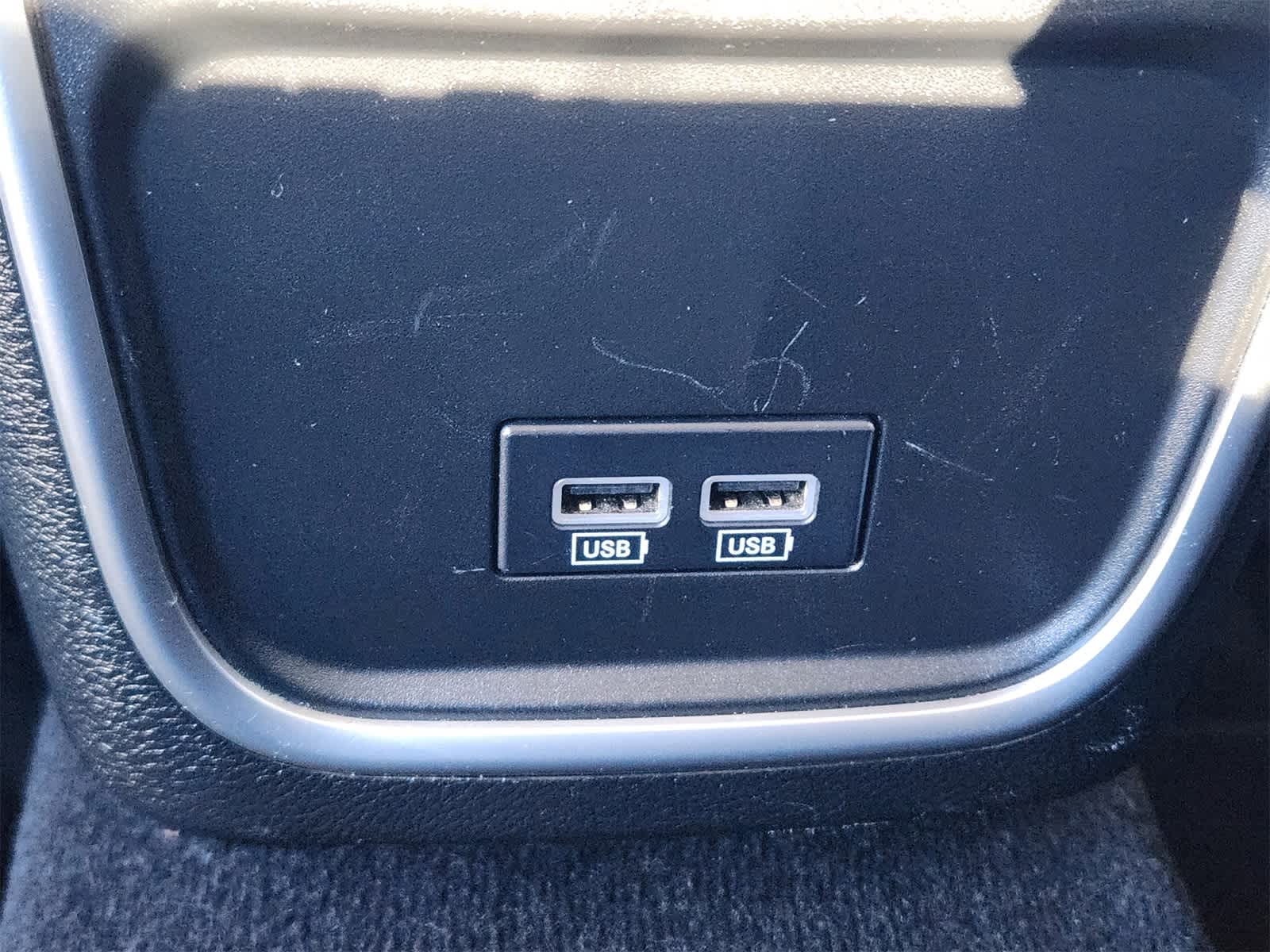 Thumbnail: 2019 Chrysler 300 - 23