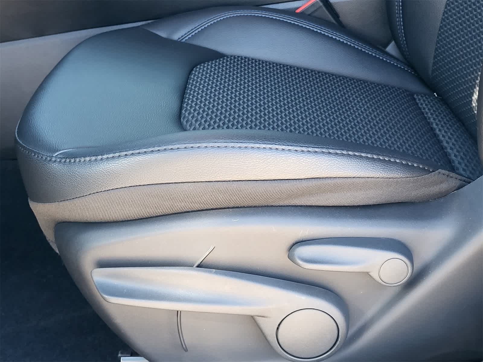 Thumbnail: 2026 Jeep Compass - 17