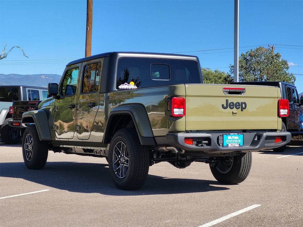 New 2025 Jeep Gladiator Sport S Pickup