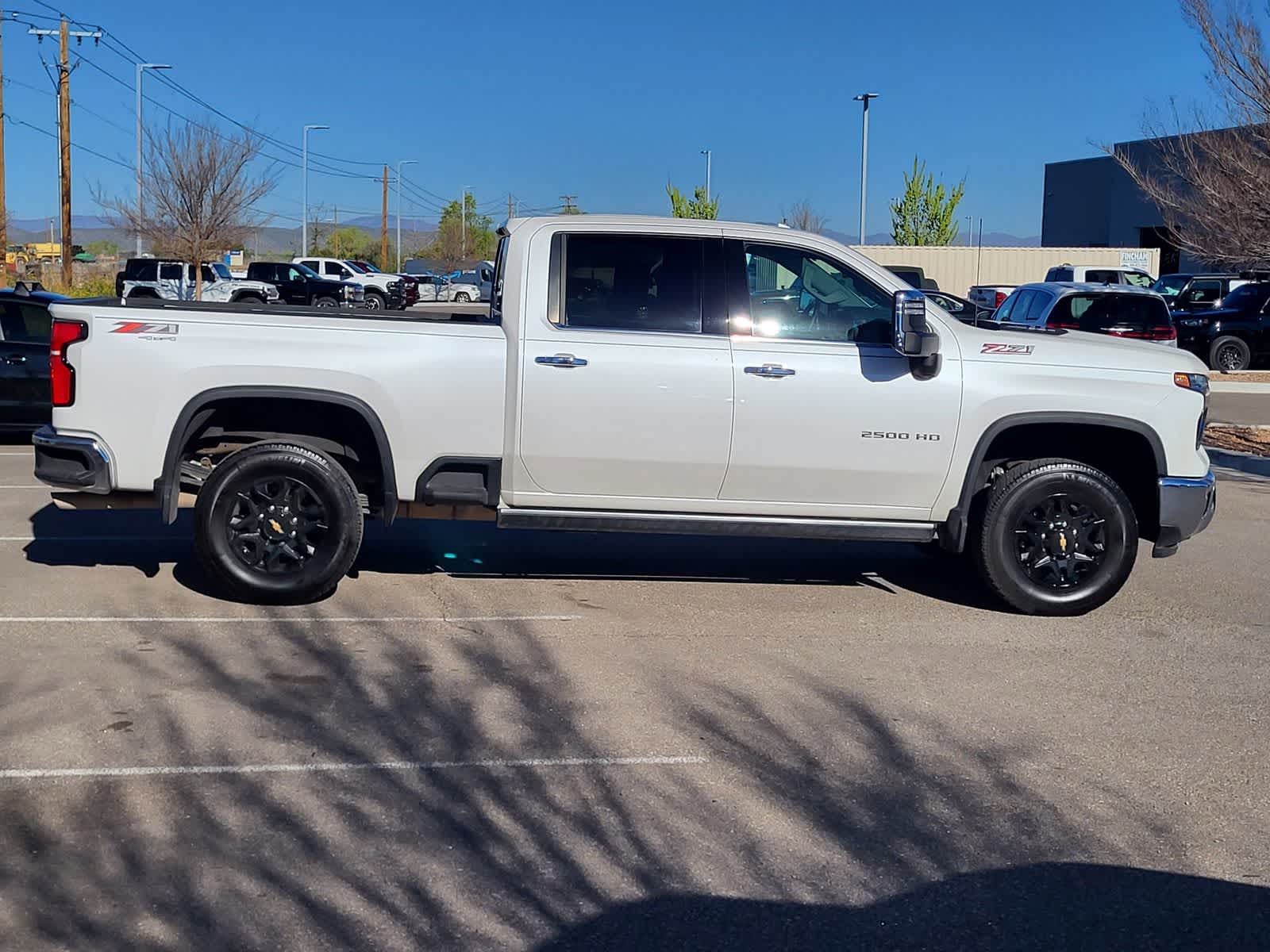 Thumbnail: 2024 Chevrolet Silverado 2500 - 4