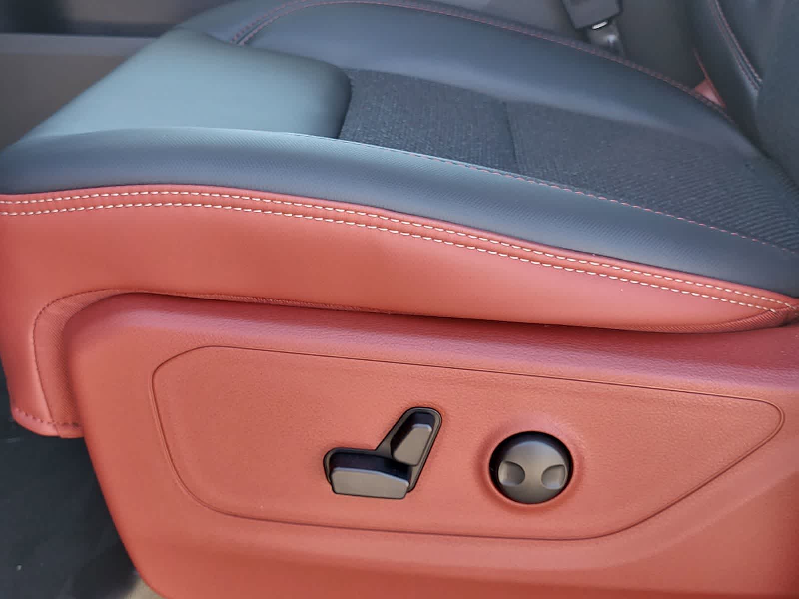 Thumbnail: 2026 RAM 1500 - 12