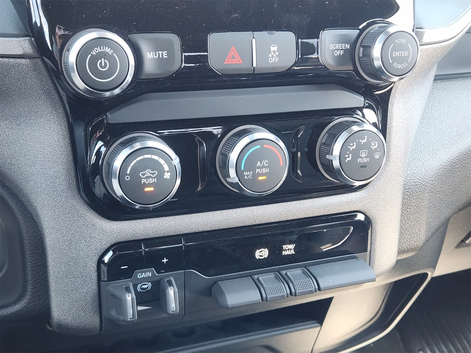 Thumbnail: 2025 RAM 2500 - 16
