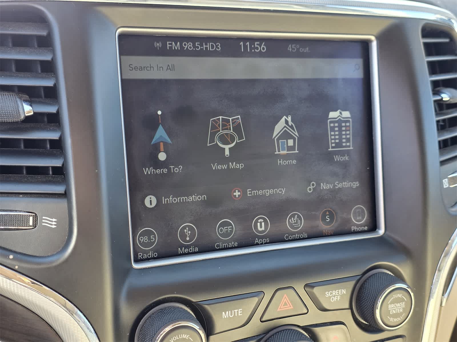 Thumbnail: 2018 Jeep Grand Cherokee - 22