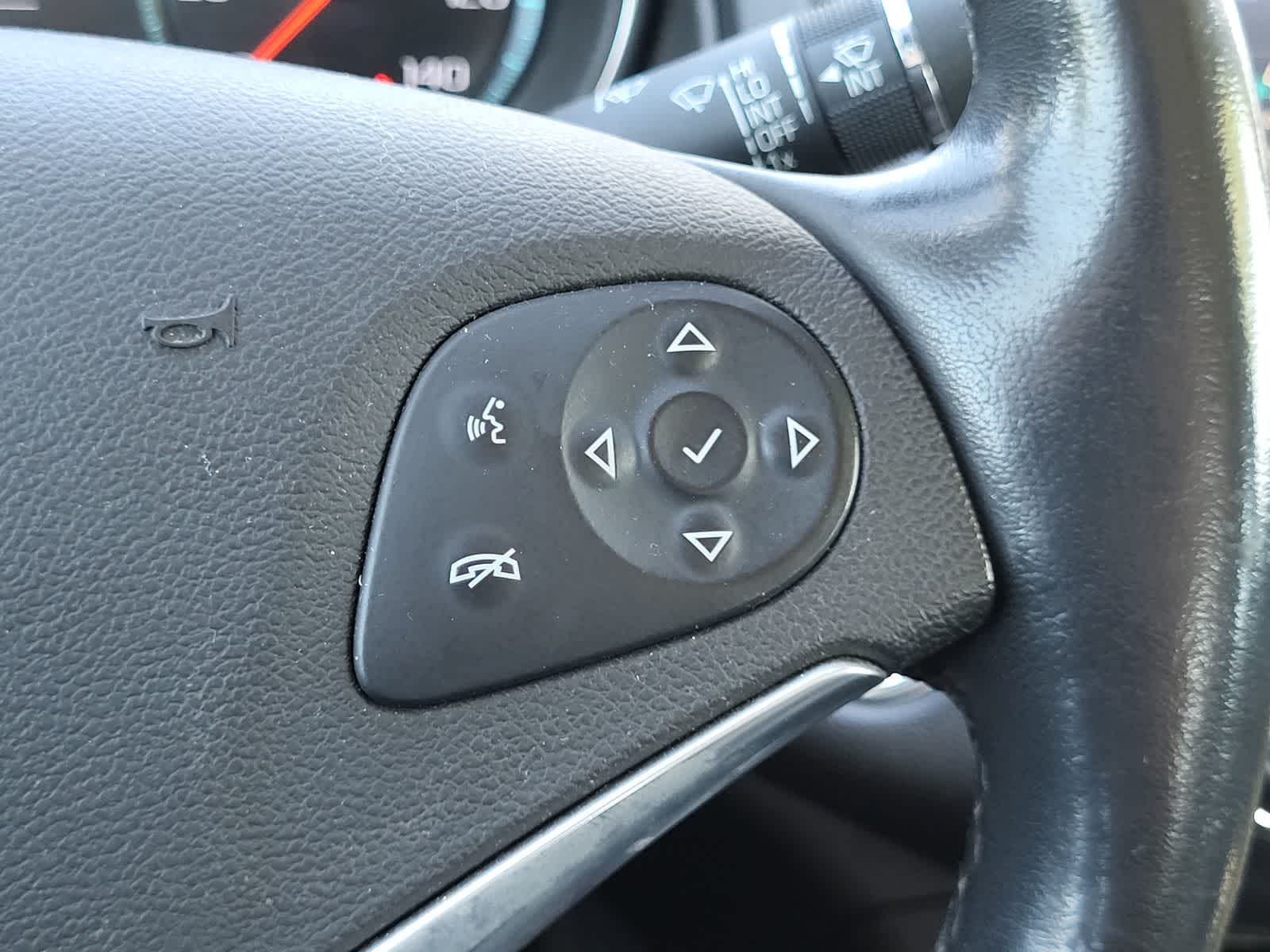 Thumbnail: 2015 Chevrolet Impala - 21