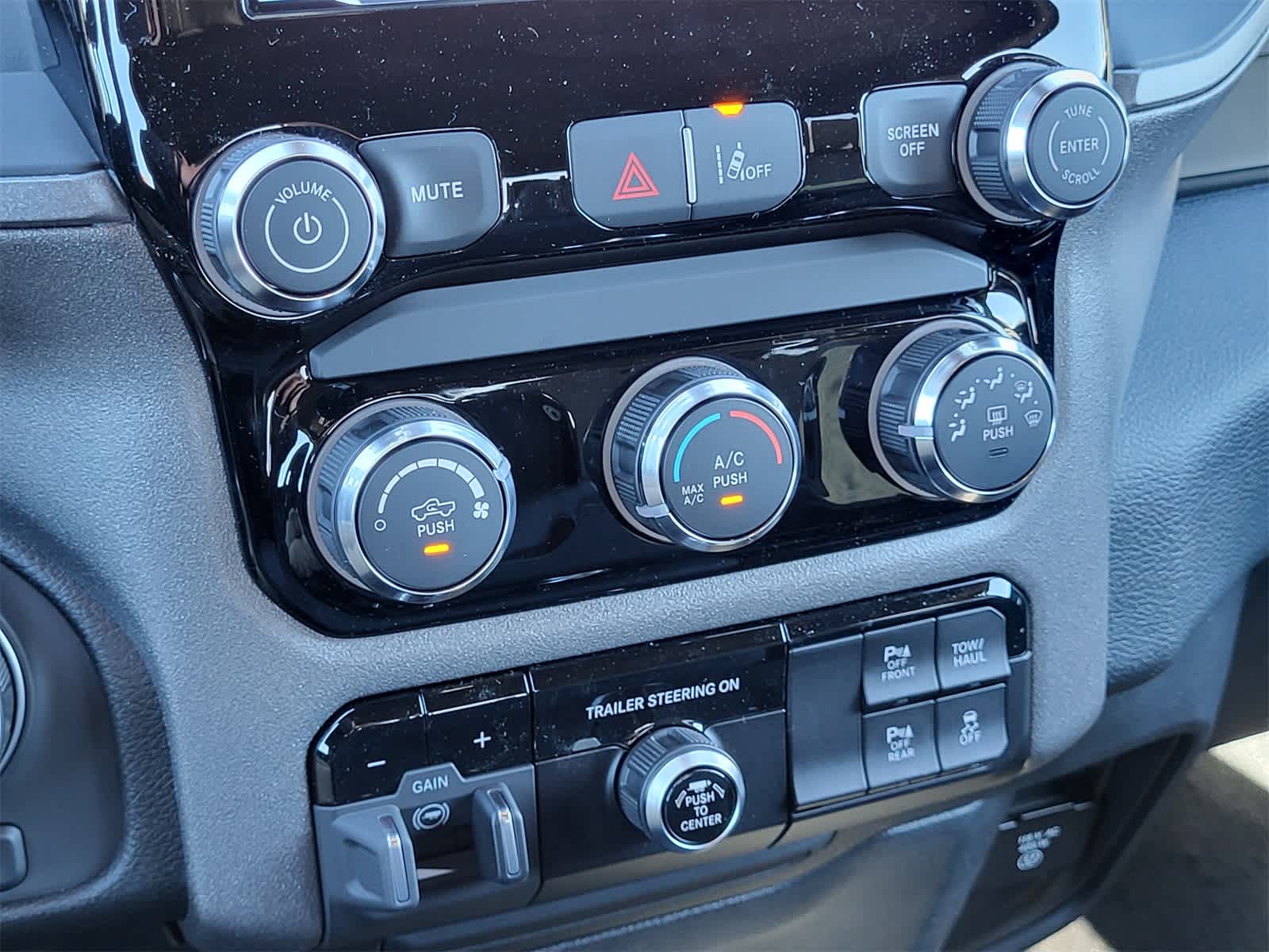 Thumbnail: 2026 RAM 1500 - 14