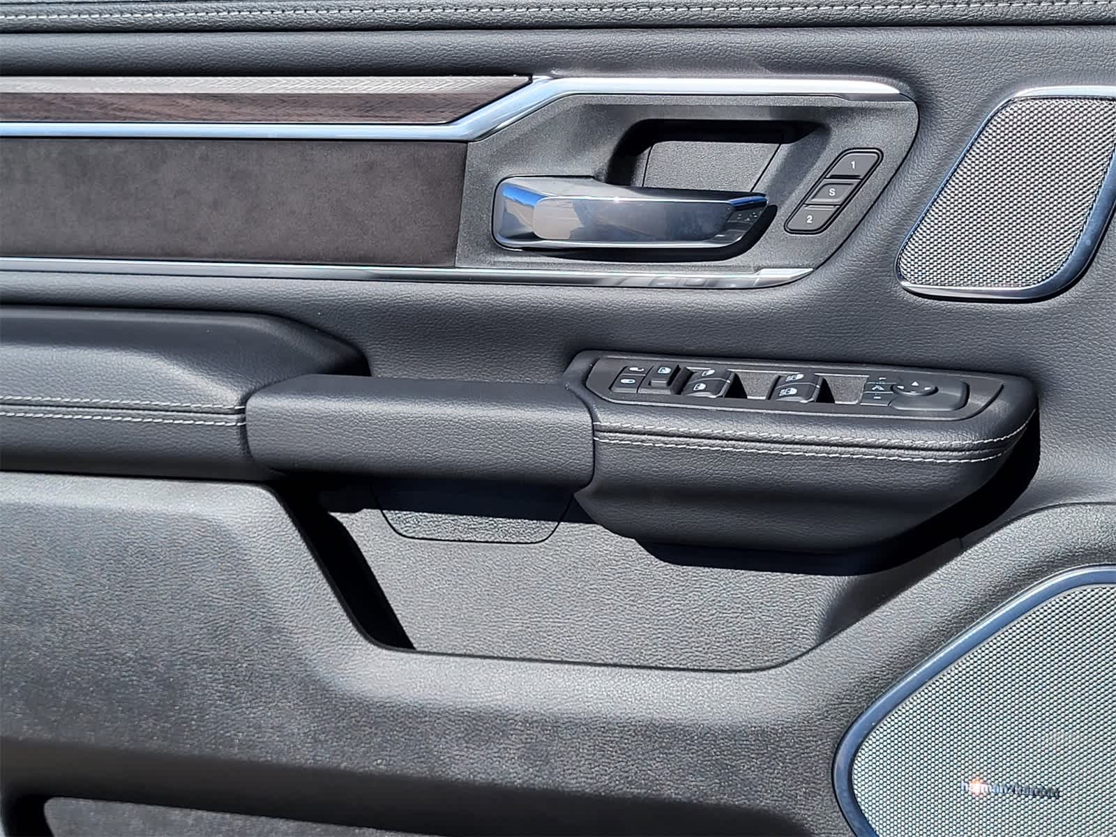 Thumbnail: 2026 RAM 1500 - 15