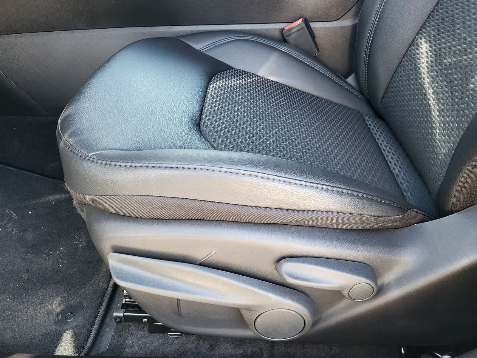 Thumbnail: 2026 Jeep Compass - 17