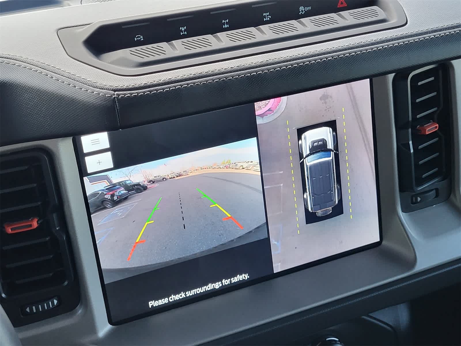 Thumbnail: 2023 Ford Bronco - 16