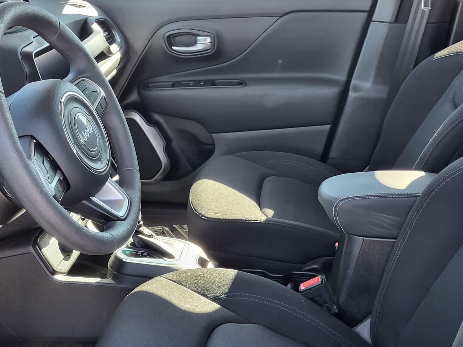 Thumbnail: 2023 Jeep Renegade - 26