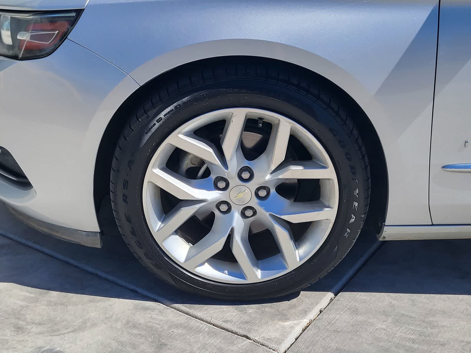 Thumbnail: 2015 Chevrolet Impala - 8