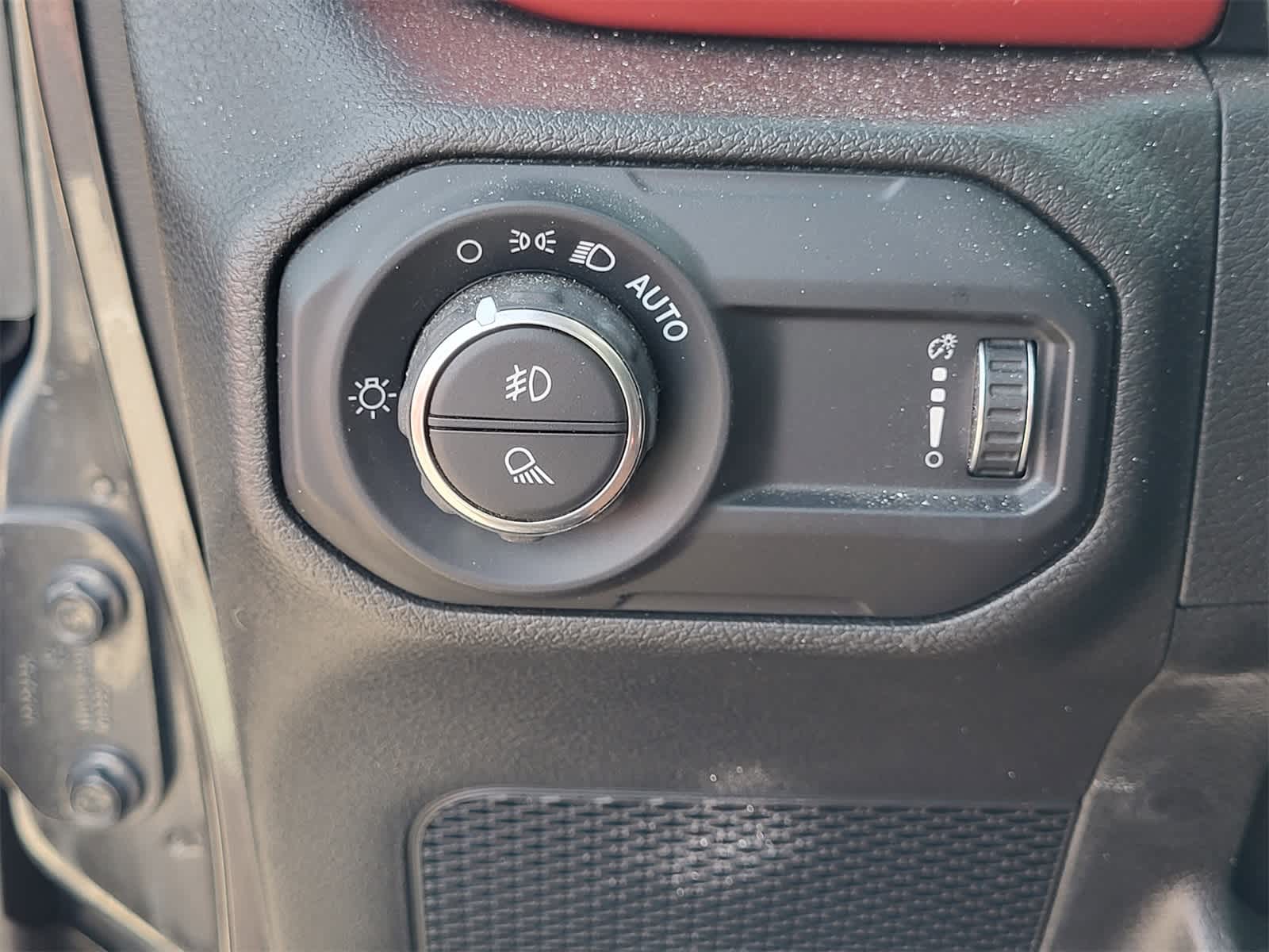 Thumbnail: 2023 Jeep Gladiator - 15