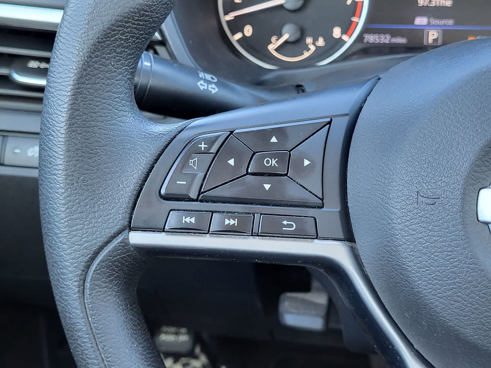 Thumbnail: 2022 Nissan Altima - 15