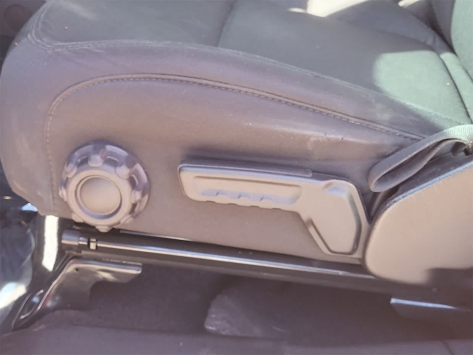 Thumbnail: 2021 Jeep Gladiator - 14