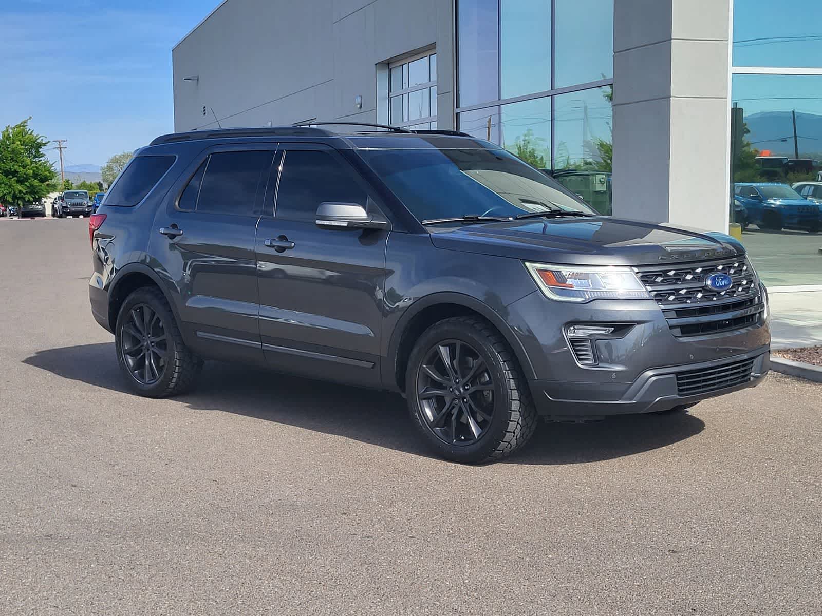 Thumbnail: 2019 Ford Explorer - 3
