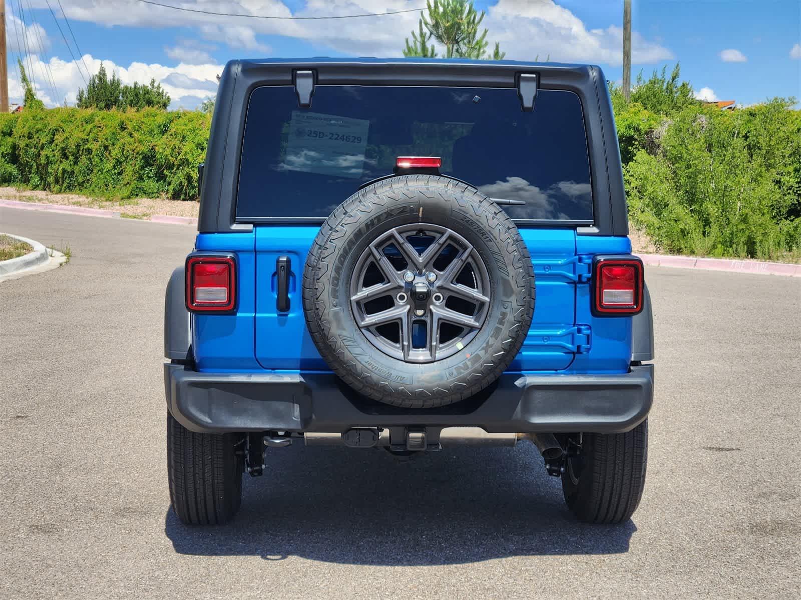 Thumbnail: 2025 Jeep Wrangler - 6